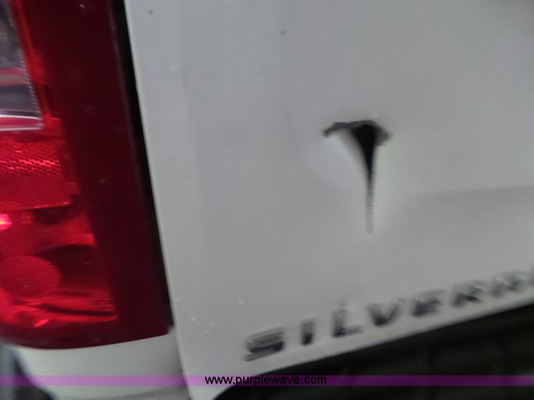 image for item L6942 2009 Chevrolet Silverado 1500 pickup truck