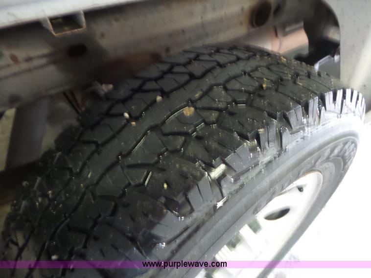 image for item L6942 2009 Chevrolet Silverado 1500 pickup truck