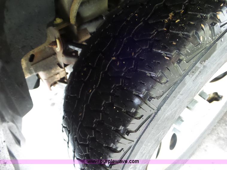 image for item L6942 2009 Chevrolet Silverado 1500 pickup truck