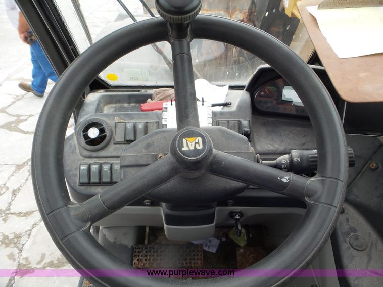 image for item L6943 2013 Caterpillar TH407C telehandler