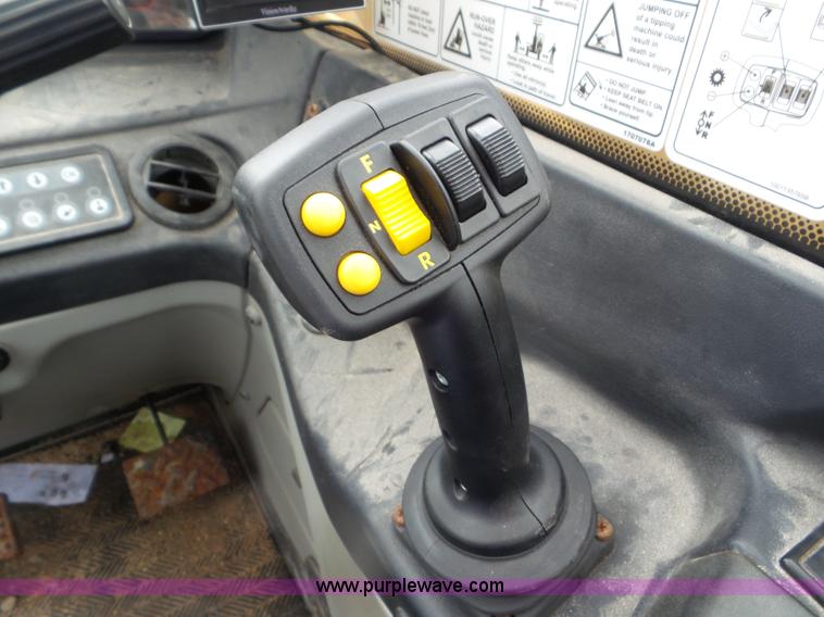 image for item L6943 2013 Caterpillar TH407C telehandler