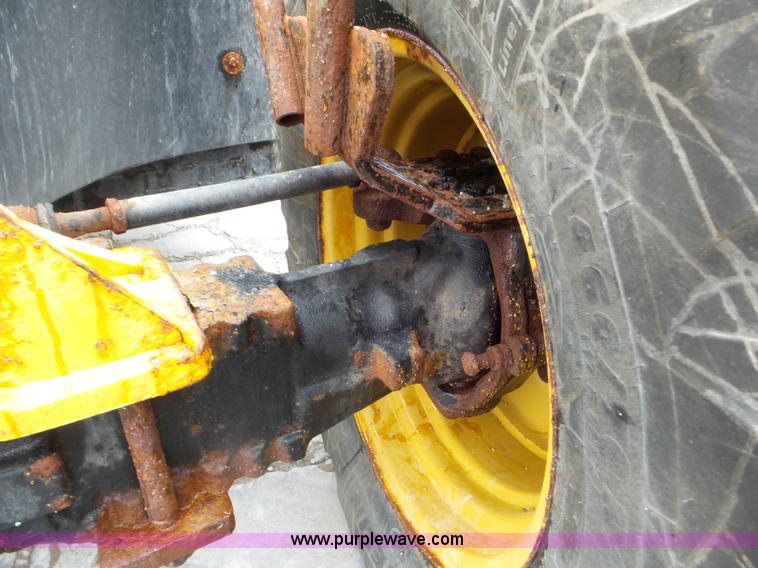 image for item L6943 2013 Caterpillar TH407C telehandler