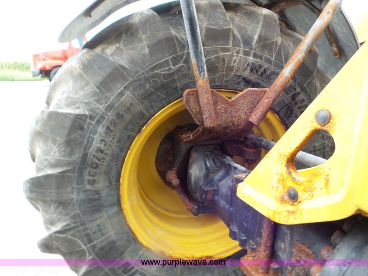 image for item L6943 2013 Caterpillar TH407C telehandler