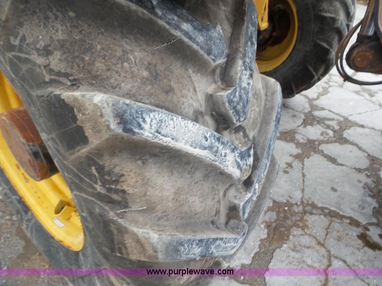 image for item L6943 2013 Caterpillar TH407C telehandler