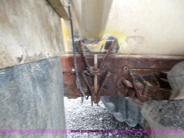 image for item L6949 Ag-Chem TerraGator 1664 self-propelled applicator