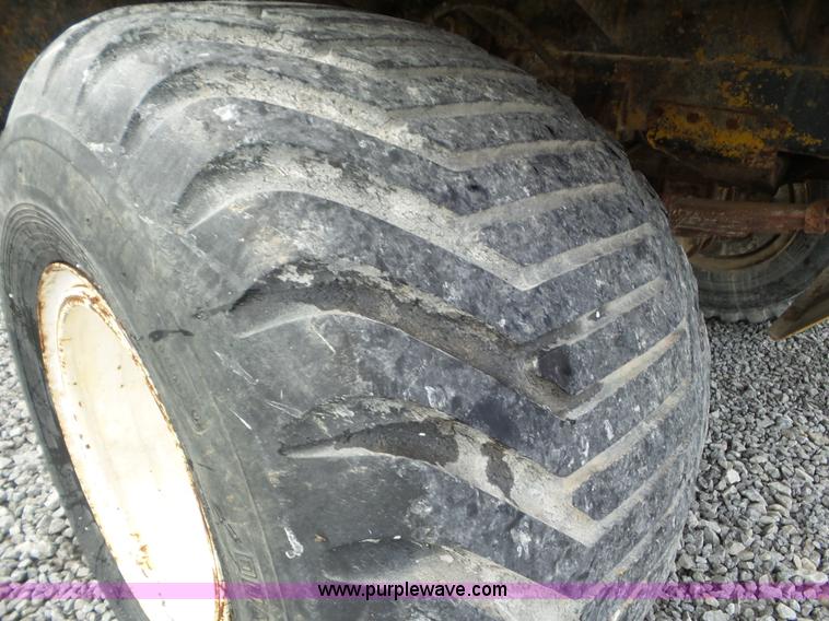 image for item L6949 Ag-Chem TerraGator 1664 self-propelled applicator