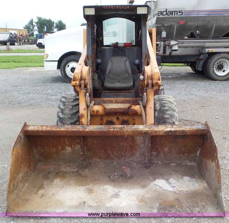 image for item L6950 2006 Case 440 skid steer