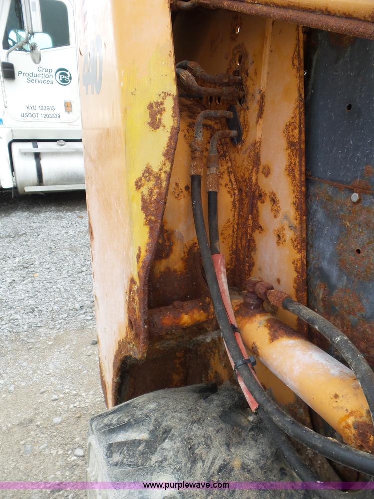 image for item L6950 2006 Case 440 skid steer