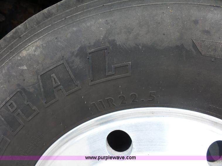 image for item BK9650 1990 Kenworth T800 semi truck