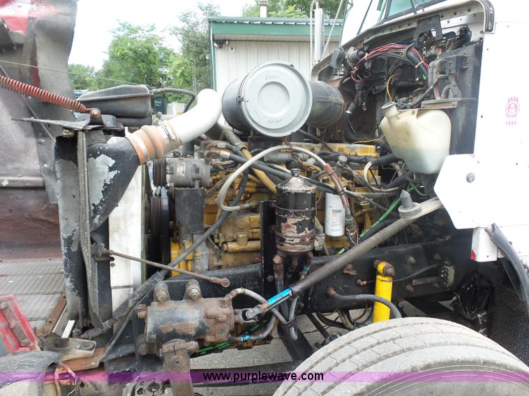 image for item BK9650 1990 Kenworth T800 semi truck