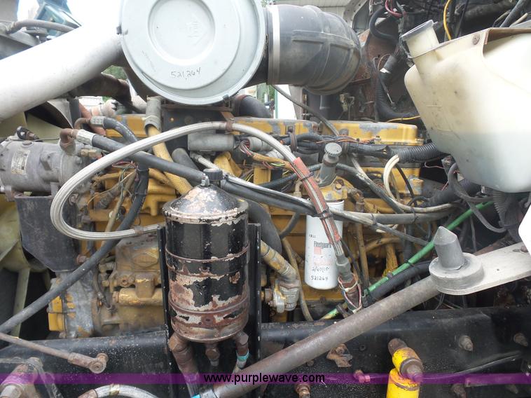 image for item BK9650 1990 Kenworth T800 semi truck