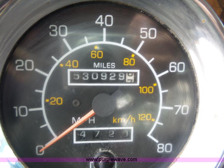 image for item BK9650 1990 Kenworth T800 semi truck