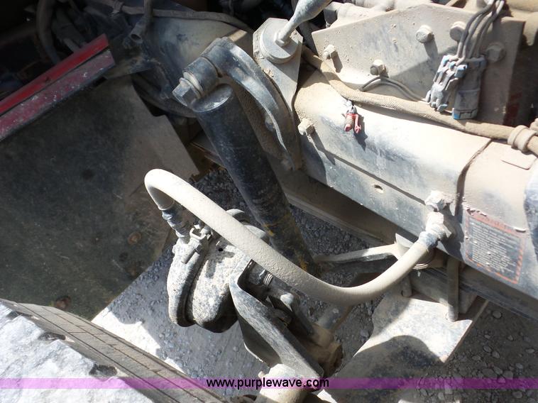 image for item BZ9698 1993 Mack RD688S semi truck