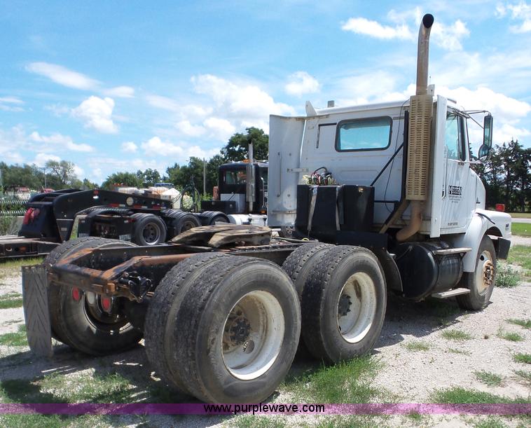 image for item BZ9699 1998 Volvo WG semi truck