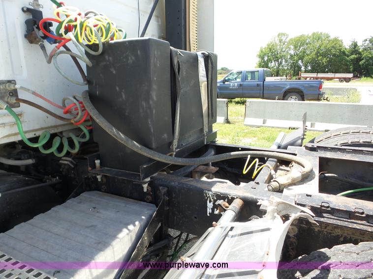 image for item BZ9699 1998 Volvo WG semi truck