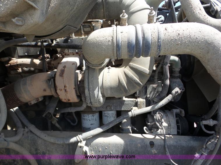 image for item BZ9699 1998 Volvo WG semi truck