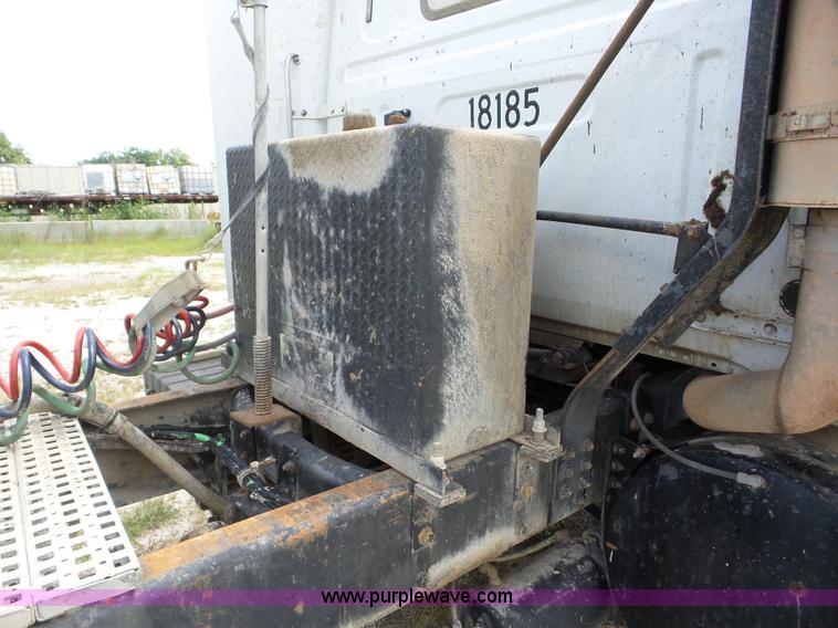 image for item BZ9700 1998 Volvo WG semi truck