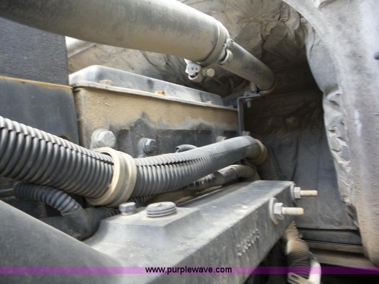 image for item BZ9700 1998 Volvo WG semi truck