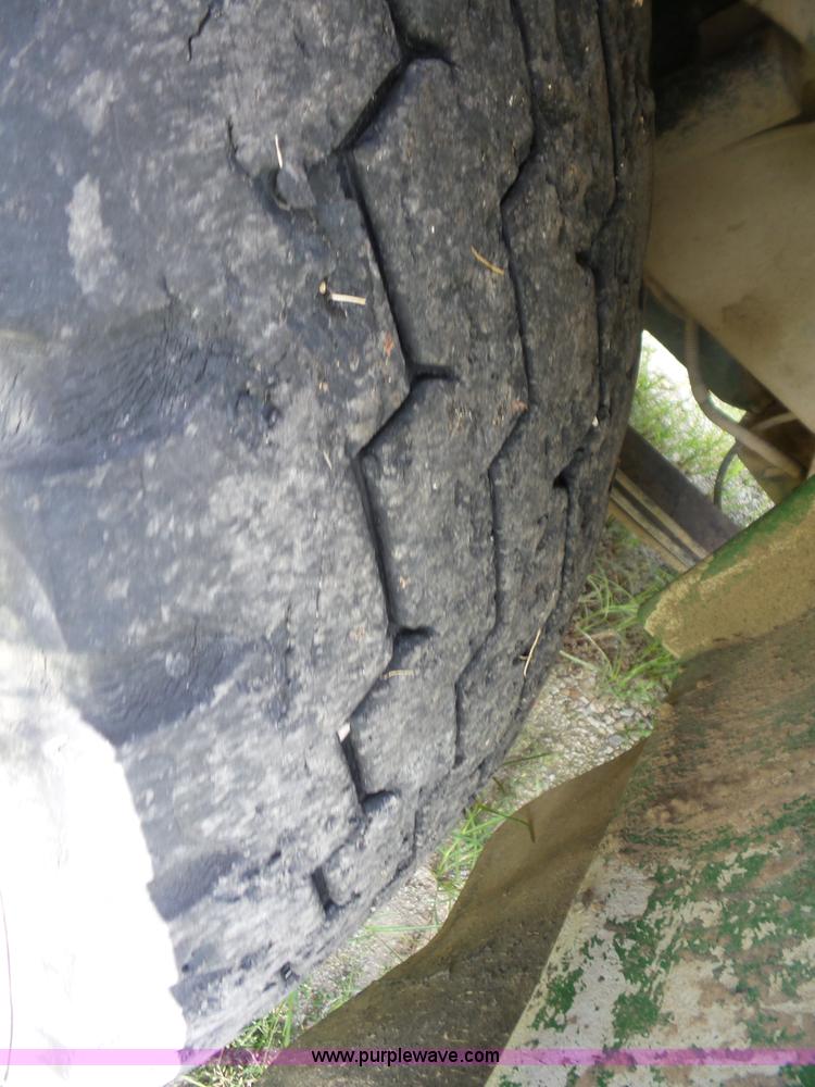 image for item BZ9700 1998 Volvo WG semi truck