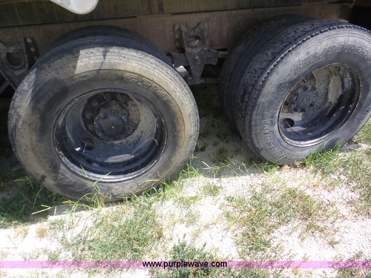 image for item BZ9700 1998 Volvo WG semi truck