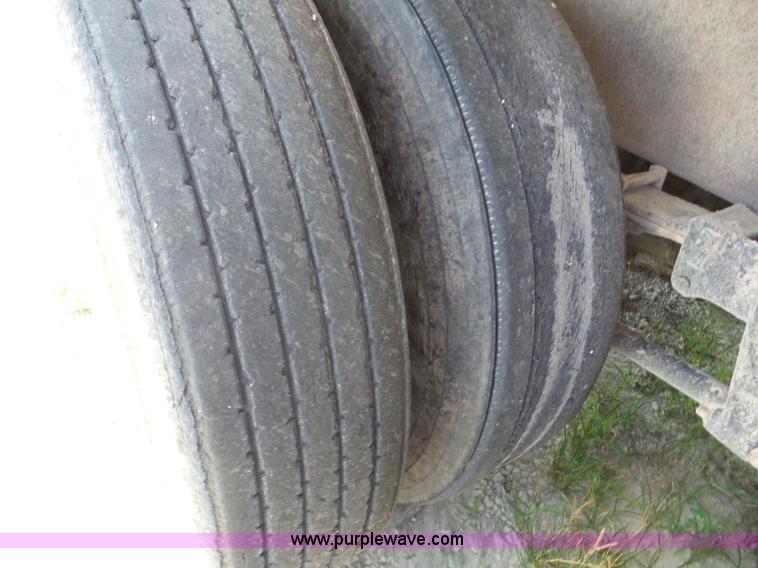 image for item BZ9700 1998 Volvo WG semi truck