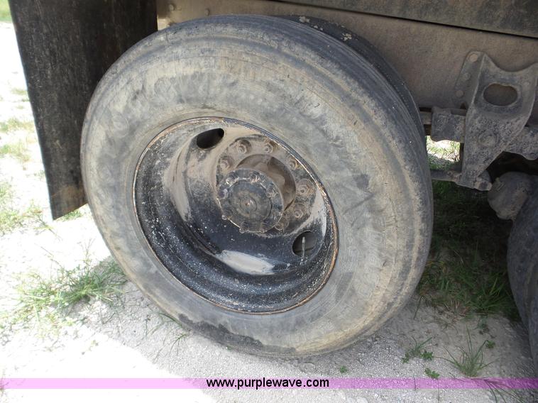 image for item BZ9700 1998 Volvo WG semi truck