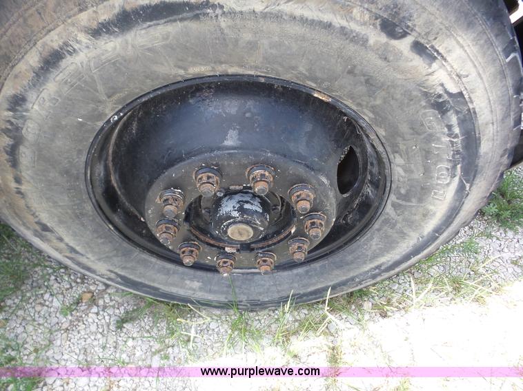 image for item BZ9700 1998 Volvo WG semi truck