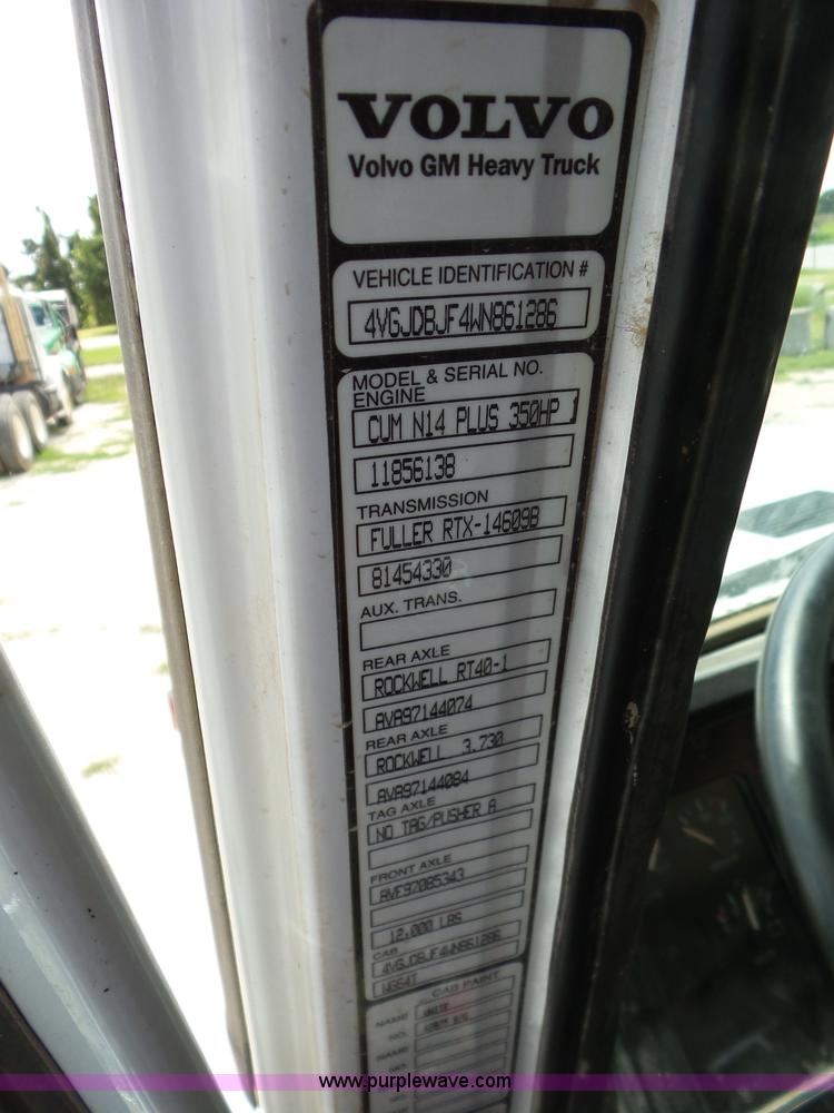 image for item BZ9700 1998 Volvo WG semi truck