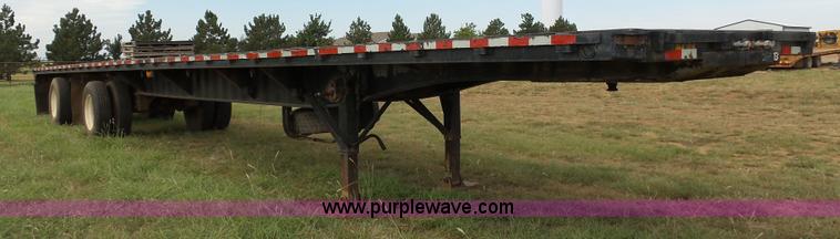 image for item DB4502 1989 Utility FS2CHE flatbed trailer