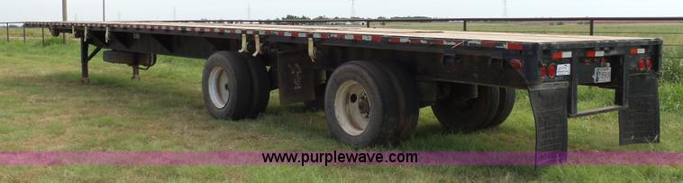 image for item DB4502 1989 Utility FS2CHE flatbed trailer