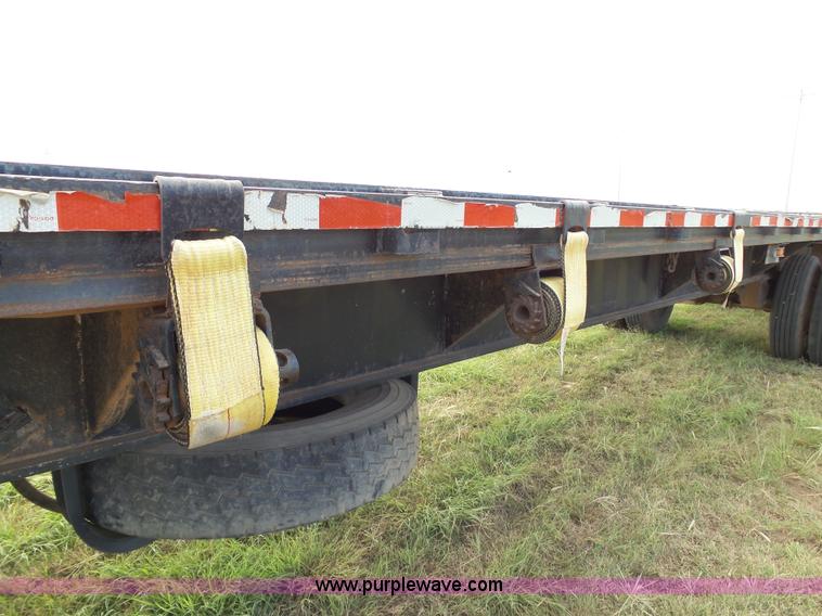 image for item DB4502 1989 Utility FS2CHE flatbed trailer