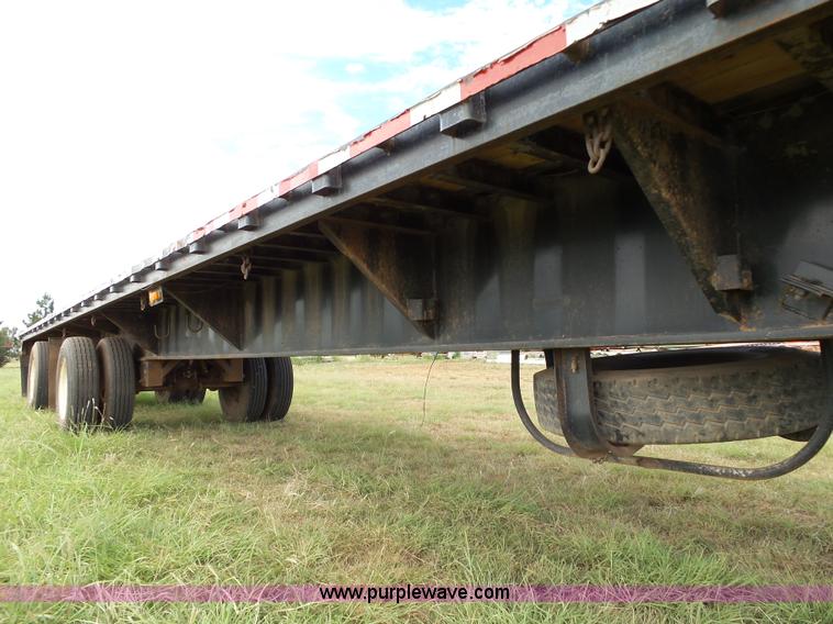 image for item DB4502 1989 Utility FS2CHE flatbed trailer