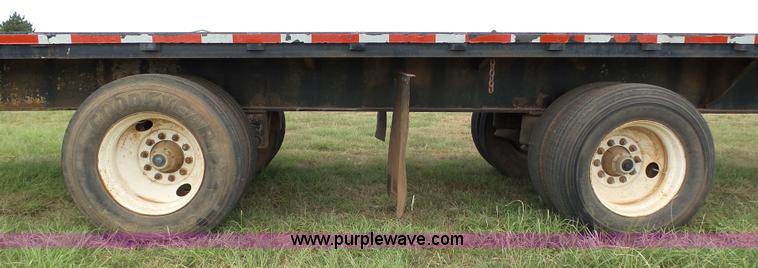 image for item DB4502 1989 Utility FS2CHE flatbed trailer