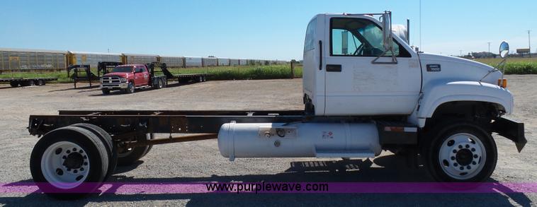 image for item DB4504 1997 GMC C7500 truck cab and chassis
