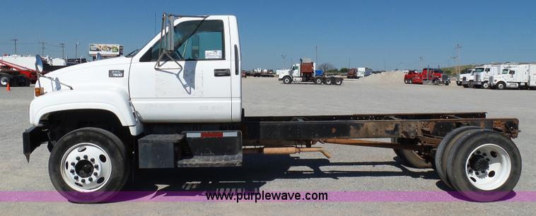image for item DB4504 1997 GMC C7500 truck cab and chassis