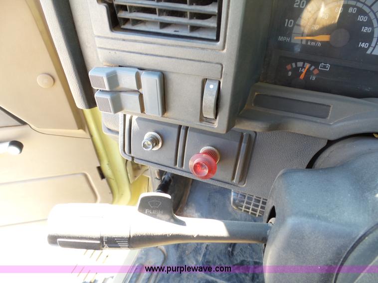 image for item DB4504 1997 GMC C7500 truck cab and chassis