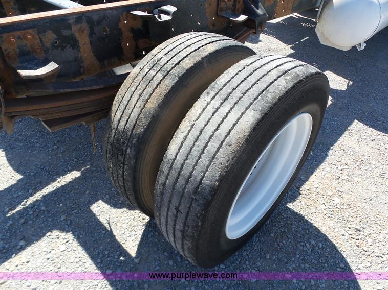 image for item DB4504 1997 GMC C7500 truck cab and chassis