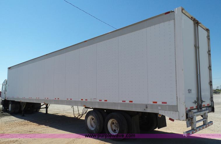 image for item DB4505 2002 Great Dane dry van trailer