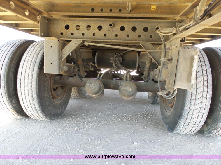 image for item DB4505 2002 Great Dane dry van trailer