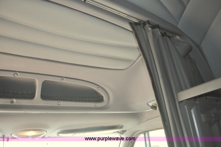 image for item G7470 2010 Peterbilt 387 semi truck