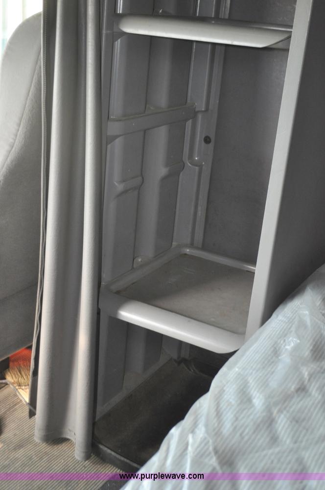 image for item G7470 2010 Peterbilt 387 semi truck