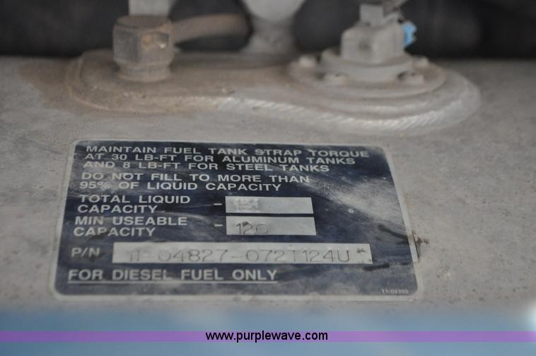 image for item G7470 2010 Peterbilt 387 semi truck