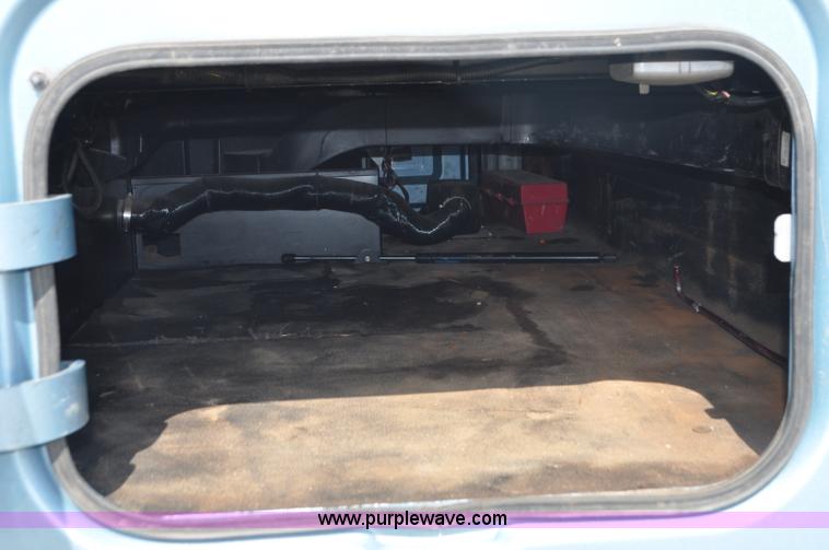 image for item G7470 2010 Peterbilt 387 semi truck