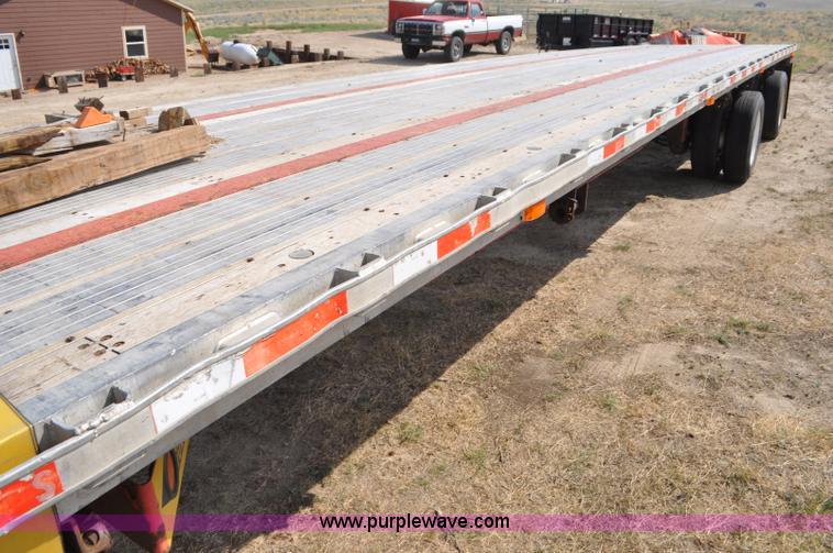 image for item G7471 2003 Transcraft Eagle RS2 flatbed trailer