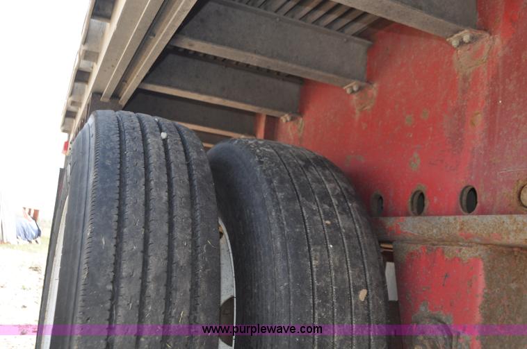 image for item G7471 2003 Transcraft Eagle RS2 flatbed trailer