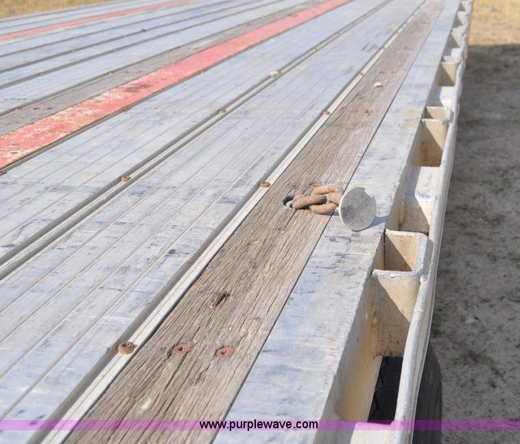 image for item G7471 2003 Transcraft Eagle RS2 flatbed trailer