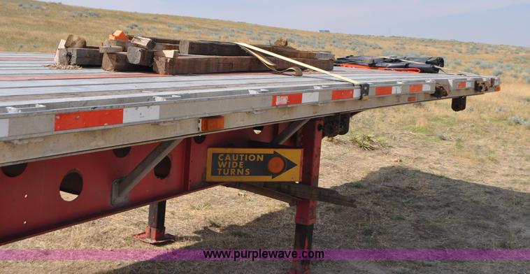 image for item G7471 2003 Transcraft Eagle RS2 flatbed trailer