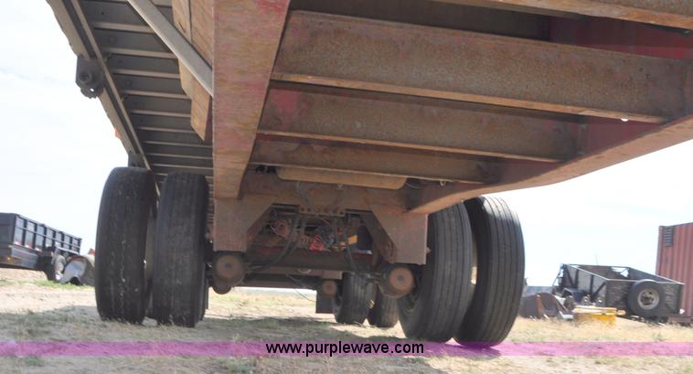 image for item G7471 2003 Transcraft Eagle RS2 flatbed trailer