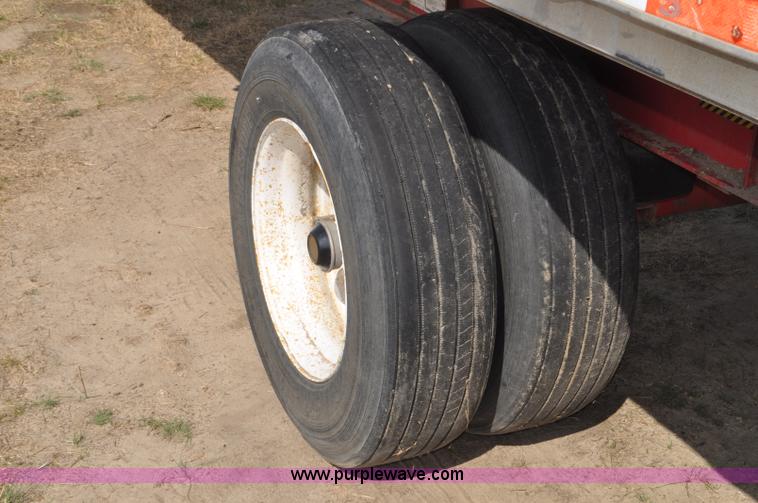 image for item G7471 2003 Transcraft Eagle RS2 flatbed trailer