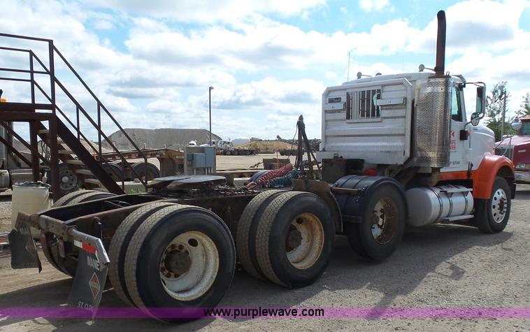 image for item J1644 2008 International 5900i semi truck